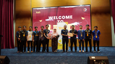 Pelajar Universiti Bimbing Pelajar Lepasan SPM Tempuh Alam Pascasekolah image