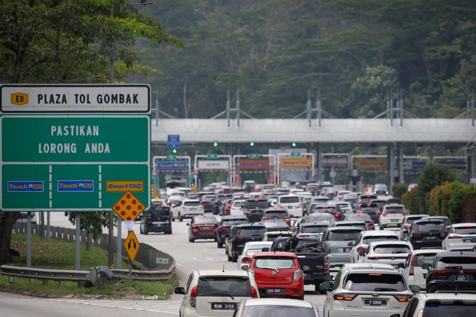 Kesesakan 3.3 Juta Kenderaan di Lebuh Raya, Destinasi Pelancongan Lumpuh image